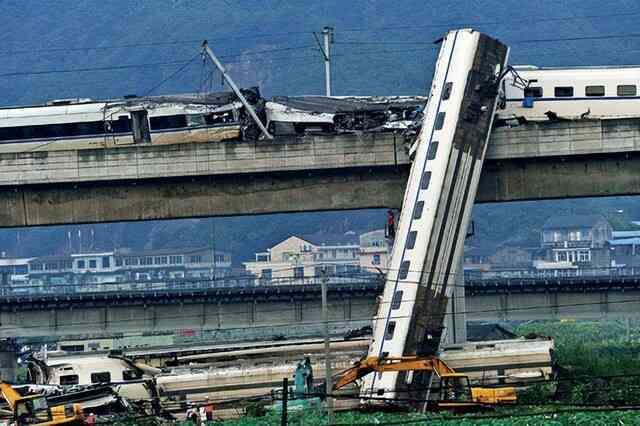 Làm thế nào để phanh một đoàn tàu đang chạy với tốc độ 350km/h trong trường hợp khẩn cấp? - Ảnh 3. Làm thế nào để phanh một đoàn tàu đang chạy với tốc độ 350km/h trong trường hợp khẩn cấp? - Ảnh 3.