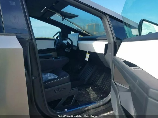 Mua Tesla Cybertruck đã qua sử dụng: Nguy cơ tiềm ẩn hay cơ hội hời?- Ảnh 5. Mua Tesla Cybertruck đã qua sử dụng: Nguy cơ tiềm ẩn hay cơ hội hời?- Ảnh 5.