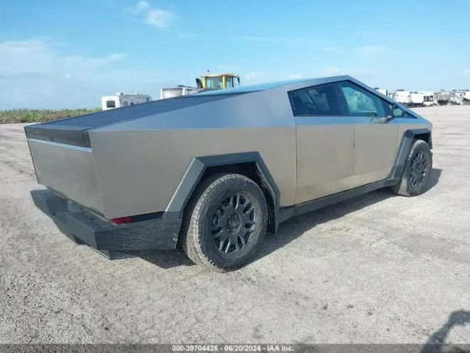 Mua Tesla Cybertruck đã qua sử dụng: Nguy cơ tiềm ẩn hay cơ hội hời?- Ảnh 6. Mua Tesla Cybertruck đã qua sử dụng: Nguy cơ tiềm ẩn hay cơ hội hời?- Ảnh 6.