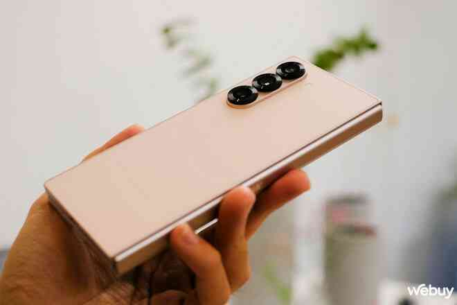 Vừa ra mắt, Galaxy Z Flip6 được giảm giá tới gần 10 triệu đồng, nhưng phải có "căn" mới mua được giá này- Ảnh 12. Vừa ra mắt, Galaxy Z Flip6 được giảm giá tới gần 10 triệu đồng, nhưng phải có "căn" mới mua được giá này- Ảnh 12.