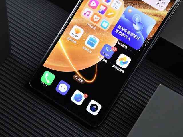 Cận cảnh chiếc smartphone gập mỏng nhẹ nhất thế giới, tới Galaxy Z Fold6 cũng phải "chào thua"- Ảnh 16. Cận cảnh chiếc smartphone gập mỏng nhẹ nhất thế giới, tới Galaxy Z Fold6 cũng phải "chào thua"- Ảnh 16.