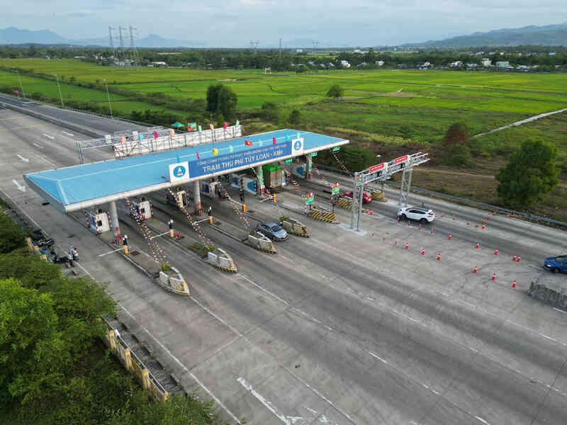 Tỷ lệ giao dịch không dừng đạt đến 100% trên tất cả các tuyến cao tốc.JPG