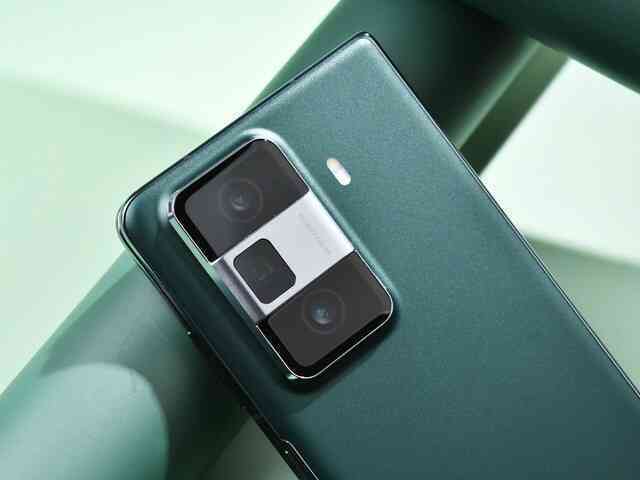 Đây là smartphone gập mỏng nhẹ thứ 2 thế giới: Màn hình OLED 120Hz, có camera tele tiềm vọng, sạc nhanh 66W nhanh gấp 3 lần Galaxy Z Fold6 mà giá chỉ hơn 24 triệu đồng- Ảnh 4. Đây là smartphone gập mỏng nhẹ thứ 2 thế giới: Màn hình OLED 120Hz, có camera tele tiềm vọng, sạc nhanh 66W nhanh gấp 3 lần Galaxy Z Fold6 mà giá chỉ hơn 24 triệu đồng- Ảnh 4.
