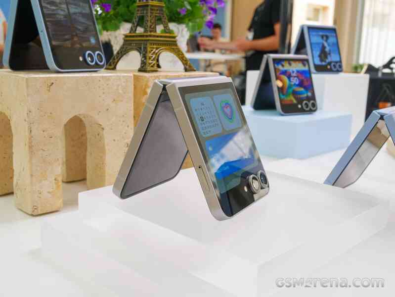 Mất vị trí dẫn đầu vào tay Huawei, điều gì có thể khiến Samsung tự tin 'xoay chuyển thế cờ Mất vị trí dẫn đầu vào tay Huawei, điều gì có thể khiến Samsung tự tin 'xoay chuyển thế cờ