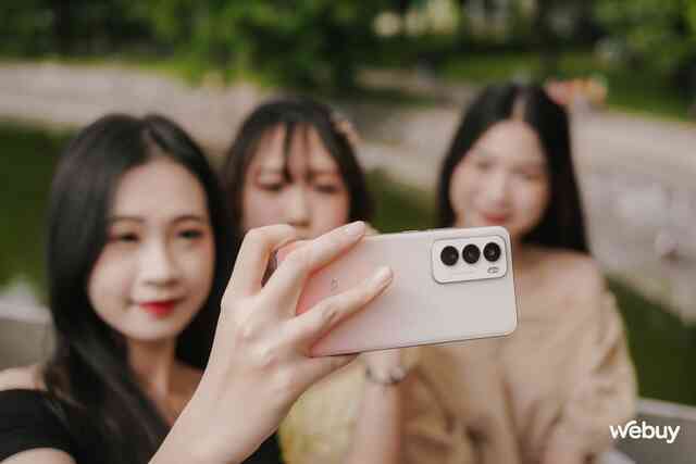 Smartphone này giá chính hãng 19 triệu nhưng khó hiểu lắm luôn: Thiết kế vỏ nhựa, hiệu năng kém xa điện thoại 8 triệu, vì sao lại vậy?- Ảnh 17. Smartphone này giá chính hãng 19 triệu nhưng khó hiểu lắm luôn: Thiết kế vỏ nhựa, hiệu năng kém xa điện thoại 8 triệu, vì sao lại vậy?- Ảnh 17.