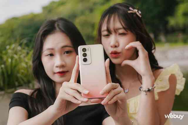 Smartphone này giá chính hãng 19 triệu nhưng khó hiểu lắm luôn: Thiết kế vỏ nhựa, hiệu năng kém xa điện thoại 8 triệu, vì sao lại vậy?- Ảnh 18. Smartphone này giá chính hãng 19 triệu nhưng khó hiểu lắm luôn: Thiết kế vỏ nhựa, hiệu năng kém xa điện thoại 8 triệu, vì sao lại vậy?- Ảnh 18.