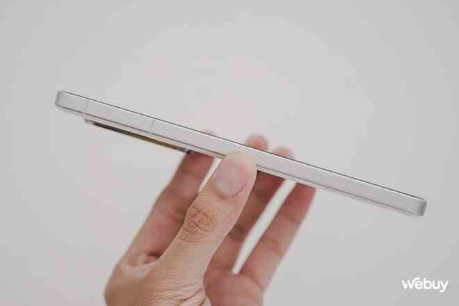 Trên tay điện thoại Snapdragon 8 Gen 3 rẻ nhất thế giới: Giá chưa tới 10 triệu đồng, pin 5800mAh, sạc 120W nhưng dùng ở Việt Nam phải lưu ý điều này- Ảnh 14. Trên tay điện thoại Snapdragon 8 Gen 3 rẻ nhất thế giới: Giá chưa tới 10 triệu đồng, pin 5800mAh, sạc 120W nhưng dùng ở Việt Nam phải lưu ý điều này- Ảnh 14.