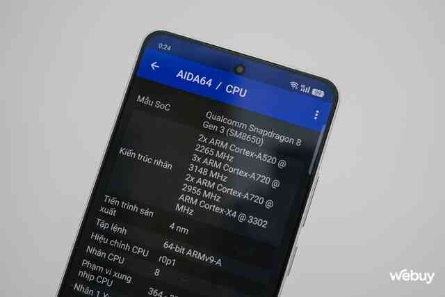 Trên tay điện thoại Snapdragon 8 Gen 3 rẻ nhất thế giới: Giá chưa tới 10 triệu đồng, pin 5800mAh, sạc 120W nhưng dùng ở Việt Nam phải lưu ý điều này- Ảnh 16. Trên tay điện thoại Snapdragon 8 Gen 3 rẻ nhất thế giới: Giá chưa tới 10 triệu đồng, pin 5800mAh, sạc 120W nhưng dùng ở Việt Nam phải lưu ý điều này- Ảnh 16.