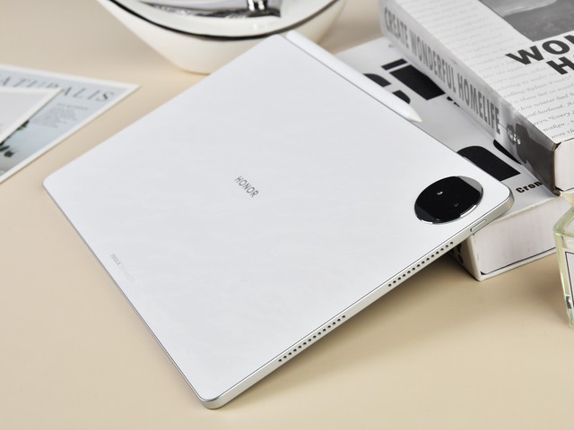 Cận cảnh mẫu máy tính bảng OLED 12 inch mỏng nhẹ như iPad Pro M4, chip Snapdragon 8s Gen 3 mạnh mẽ mà giá chỉ hơn 10 triệu đồng- Ảnh 9. Cận cảnh mẫu máy tính bảng OLED 12 inch mỏng nhẹ như iPad Pro M4, chip Snapdragon 8s Gen 3 mạnh mẽ mà giá chỉ hơn 10 triệu đồng- Ảnh 9.