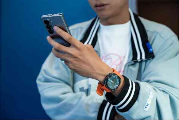 Đã có gần 1000 khách đặt trước Galaxy Z Fold6 Flip6 tại CellphoneS- Ảnh 3. Đã có gần 1000 khách đặt trước Galaxy Z Fold6 Flip6 tại CellphoneS- Ảnh 3.