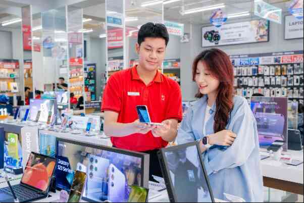 Đã có gần 1000 khách đặt trước Galaxy Z Fold6 Flip6 tại CellphoneS- Ảnh 4. Đã có gần 1000 khách đặt trước Galaxy Z Fold6 Flip6 tại CellphoneS- Ảnh 4.