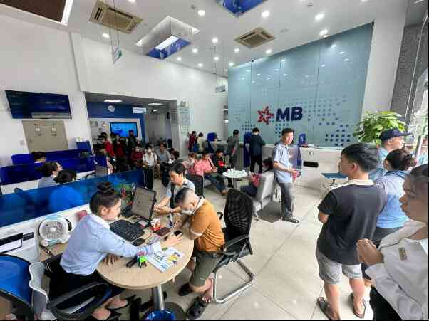 Chiều khách tới bờ tới bến, MB hỗ trợ sinh trắc học 1 phút, tặng liền 30K cho khách hàng mới- Ảnh 4. Chiều khách tới bờ tới bến, MB hỗ trợ sinh trắc học 1 phút, tặng liền 30K cho khách hàng mới- Ảnh 4.