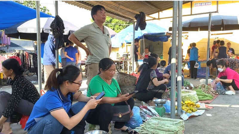 Chuyển đổi số để rút ngắn khoảng cách khu vực miền núi và đồng bằng