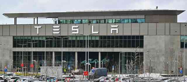 Nhà máy Gigafactory của Tesla ở Đức đang 'đau đầu' vì 65.000 chiếc cốc cà phê biến mất một cách bí ẩn!
