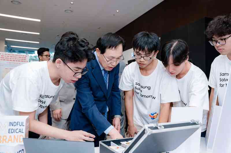 "Lộ diện" Top 40 giải pháp công nghệ xuất sắc nhất Solve for Tomorrow 2024- Ảnh 4. "Lộ diện" Top 40 giải pháp công nghệ xuất sắc nhất Solve for Tomorrow 2024- Ảnh 4.