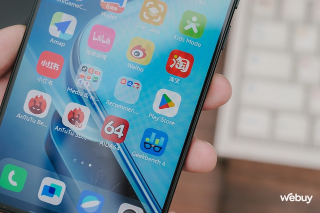 Smartphone này giá chỉ 4,9 triệu đồng: Màn hình OLED 144Hz, chip Snapdragon 7 Gen 3, camera 50MP, pin 6.000mAh- Ảnh 21. Smartphone này giá chỉ 4,9 triệu đồng: Màn hình OLED 144Hz, chip Snapdragon 7 Gen 3, camera 50MP, pin 6.000mAh- Ảnh 21.
