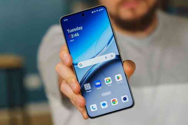 Đây là điện thoại kim loại nguyên khối ở năm 2024: Thiết kế quá đẹp, chip Snapdragon 7+ Gen 3, sạc 100W, giá chỉ hơn 9 triệu đồng- Ảnh 10. Đây là điện thoại kim loại nguyên khối ở năm 2024: Thiết kế quá đẹp, chip Snapdragon 7+ Gen 3, sạc 100W, giá chỉ hơn 9 triệu đồng- Ảnh 10.