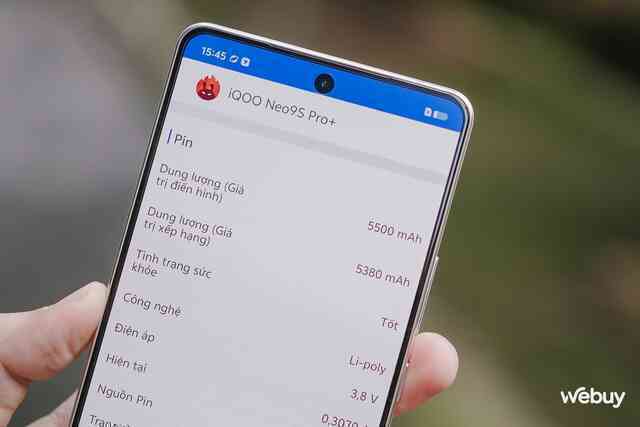 Trên tay điện thoại Snapdragon 8 Gen 3 giá chỉ hơn 10 triệu đồng: Mặt lưng kính, màn hình OLED 144Hz, sạc siêu nhanh 120W, có tiếng Việt sẵn- Ảnh 19. Trên tay điện thoại Snapdragon 8 Gen 3 giá chỉ hơn 10 triệu đồng: Mặt lưng kính, màn hình OLED 144Hz, sạc siêu nhanh 120W, có tiếng Việt sẵn- Ảnh 19.