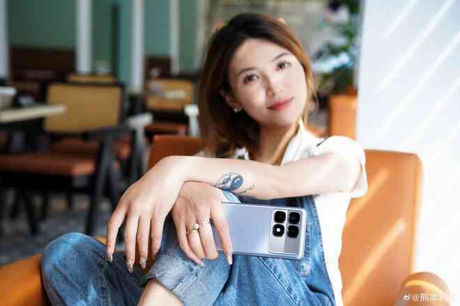 Ảnh thực tế Xiaomi Redmi K70 Ultra: Chip Dimensity 9300+ mạnh hơn cả Snapdragon 8 Gen 3, giá chỉ 9 triệu đồng- Ảnh 25. Ảnh thực tế Xiaomi Redmi K70 Ultra: Chip Dimensity 9300+ mạnh hơn cả Snapdragon 8 Gen 3, giá chỉ 9 triệu đồng- Ảnh 25.