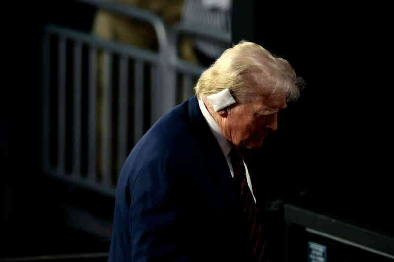 FBI dùng phần mềm của Israel phá khóa điện thoại kẻ ám sát ông Trump