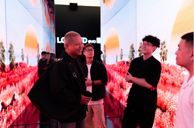 Fustic. Studio đồng hành cùng LG OLED mang nghệ thuật đến gần hơn với công chúng- Ảnh 3. Fustic. Studio đồng hành cùng LG OLED mang nghệ thuật đến gần hơn với công chúng- Ảnh 3.