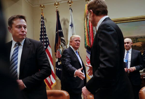 Bí mật của Elon Musk đằng sau khoản tài trợ 45 triệu USD/tháng cho ông Donald Trump: Cứu Tesla, loại bỏ các đối thủ xe điện Mỹ- Ảnh 3. Bí mật của Elon Musk đằng sau khoản tài trợ 45 triệu USD/tháng cho ông Donald Trump: Cứu Tesla, loại bỏ các đối thủ xe điện Mỹ- Ảnh 3.