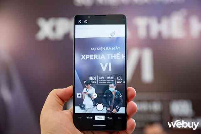 Cận cảnh Sony Xperia 1 thế hệ thứ 6: Nhiều thay đổi nhưng vẫn "dị", giá gần 33 triệu đồng- Ảnh 11. Cận cảnh Sony Xperia 1 thế hệ thứ 6: Nhiều thay đổi nhưng vẫn "dị", giá gần 33 triệu đồng- Ảnh 11.