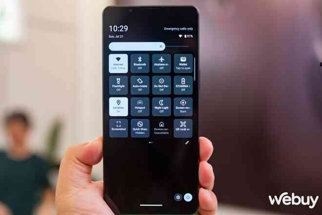 Cận cảnh Sony Xperia 1 thế hệ thứ 6: Nhiều thay đổi nhưng vẫn "dị", giá gần 33 triệu đồng- Ảnh 13. Cận cảnh Sony Xperia 1 thế hệ thứ 6: Nhiều thay đổi nhưng vẫn "dị", giá gần 33 triệu đồng- Ảnh 13.