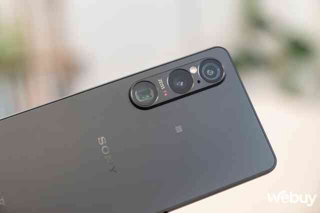 Cận cảnh Sony Xperia 1 thế hệ thứ 6: Nhiều thay đổi nhưng vẫn "dị", giá gần 33 triệu đồng- Ảnh 10. Cận cảnh Sony Xperia 1 thế hệ thứ 6: Nhiều thay đổi nhưng vẫn "dị", giá gần 33 triệu đồng- Ảnh 10.