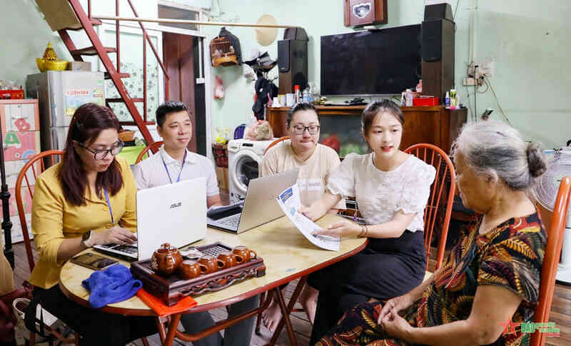 Hà Nội: 100% công chức, viên chức hoàn thành cài đặt iHanoi xong trước 30/7