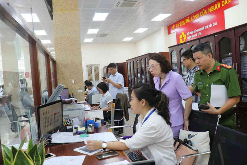 Hà Nội: Đẩy nhanh tiến độ chuyển đổi số tại quận Nam Từ Liêm