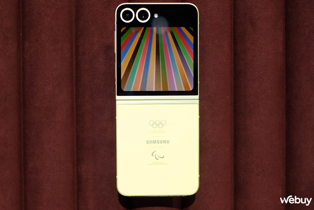 Samsung tặng 17.000 chiếc Galaxy Z Flip6 phiên bản đặc biệt cho VĐV Olympic Paris 2024- Ảnh 11. Samsung tặng 17.000 chiếc Galaxy Z Flip6 phiên bản đặc biệt cho VĐV Olympic Paris 2024- Ảnh 11.