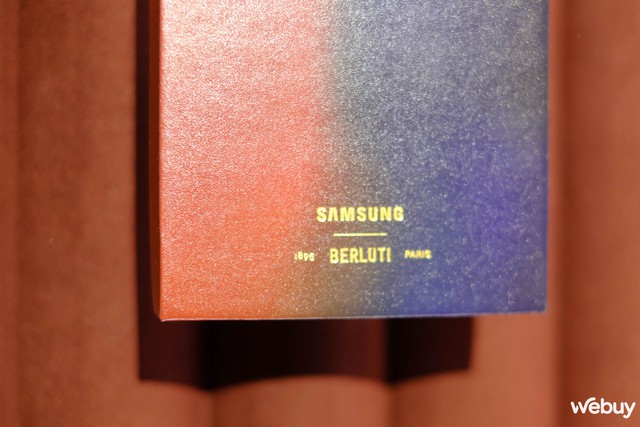 Samsung tặng 17.000 chiếc Galaxy Z Flip6 phiên bản đặc biệt cho VĐV Olympic Paris 2024- Ảnh 13. Samsung tặng 17.000 chiếc Galaxy Z Flip6 phiên bản đặc biệt cho VĐV Olympic Paris 2024- Ảnh 13.