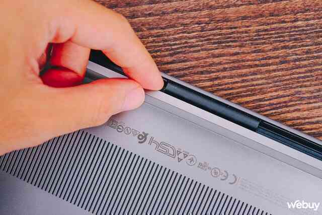 Từng có giá bằng chiếc SH, mẫu laptop Dell màn hình 4K, card NVIDIA Quadro này giờ chỉ còn ngang chiếc Wave- Ảnh 9. Từng có giá bằng chiếc SH, mẫu laptop Dell màn hình 4K, card NVIDIA Quadro này giờ chỉ còn ngang chiếc Wave- Ảnh 9.