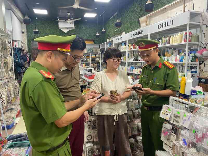 Cảnh báo thủ đoạn giả danh Công an lừa cài đặt VNeID giả mạo, chiếm đoạt tài sản