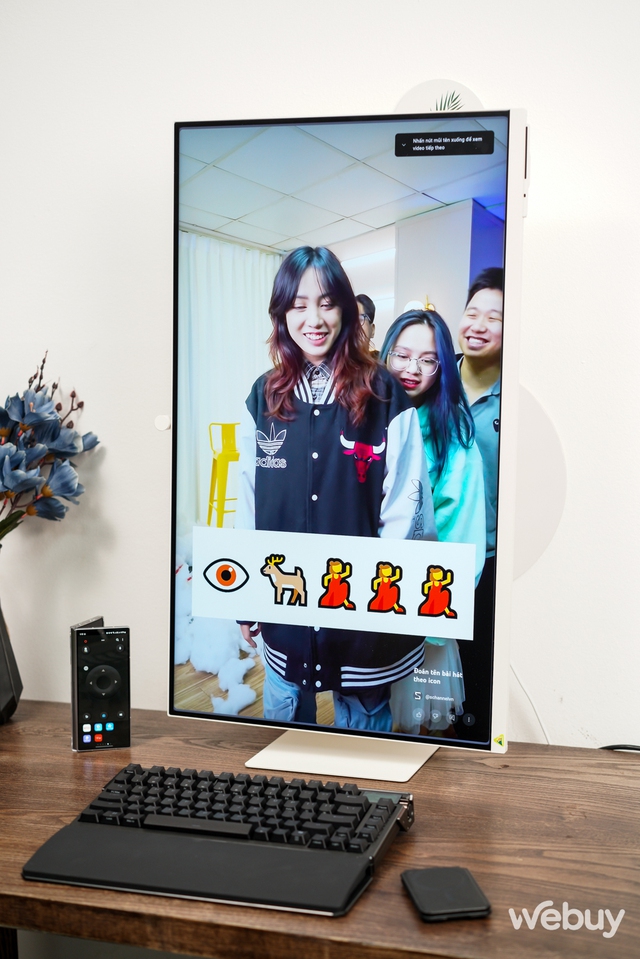 Đây là cách màn hình Samsung Smart Monitor M80D "biến hóa" theo nhu cầu sử dụng- Ảnh 8. Đây là cách màn hình Samsung Smart Monitor M80D "biến hóa" theo nhu cầu sử dụng- Ảnh 8.