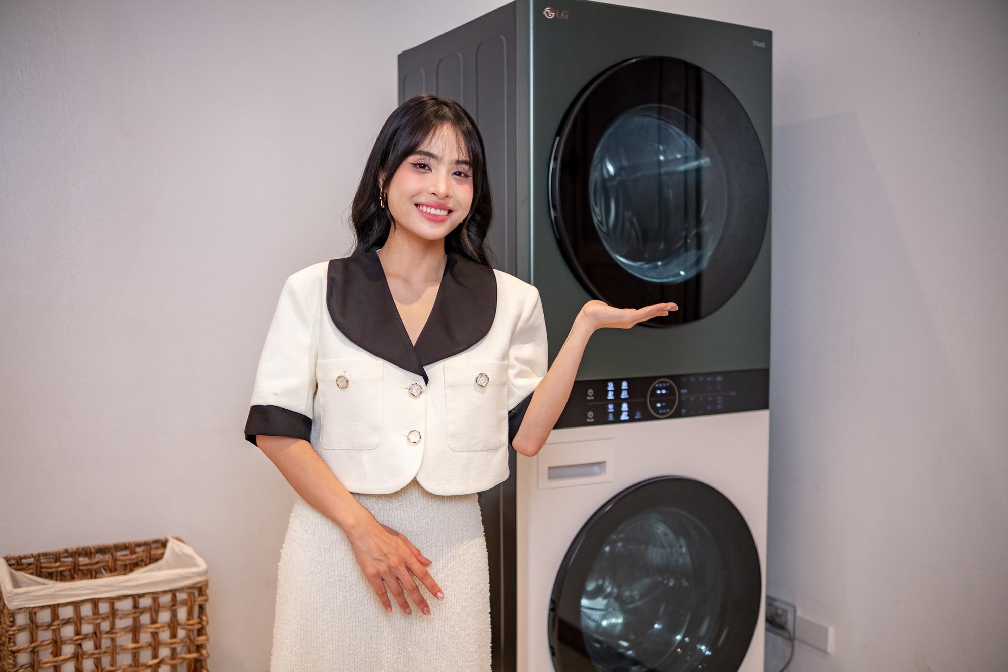 Đến căn hộ đập thông 350m2 của Ca nương Kiều Anh: Choáng ngợp với thiết bị hiện đại, hệt như đang ở resort- Ảnh 4. Đến căn hộ đập thông 350m2 của Ca nương Kiều Anh: Choáng ngợp với thiết bị hiện đại, hệt như đang ở resort- Ảnh 4.