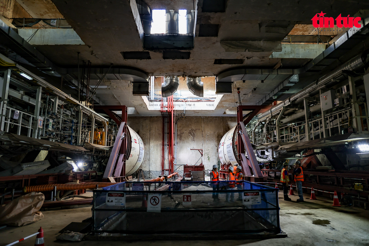 Kiểm tra 'cặp đôi' robot TBM khổng lồ phục vụ khoan hầm Metro ngày 30/7- Ảnh 17. Kiểm tra 'cặp đôi' robot TBM khổng lồ phục vụ khoan hầm Metro ngày 30/7- Ảnh 17.
