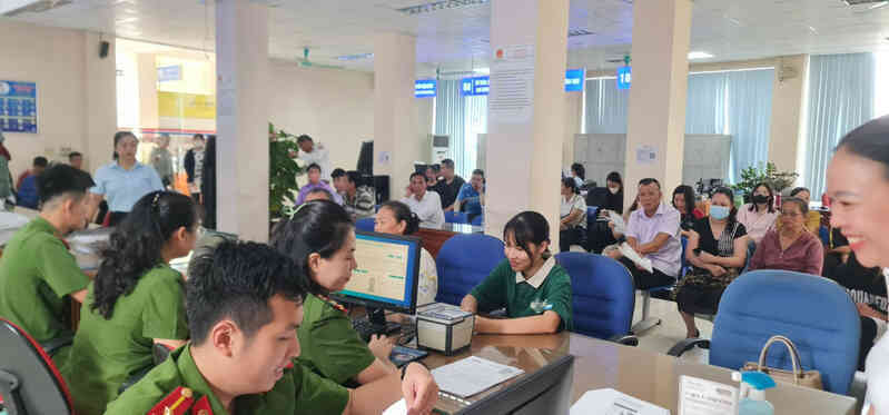 Giải quyết TTHC tại Trung tâm Hành chính công TP Móng Cái