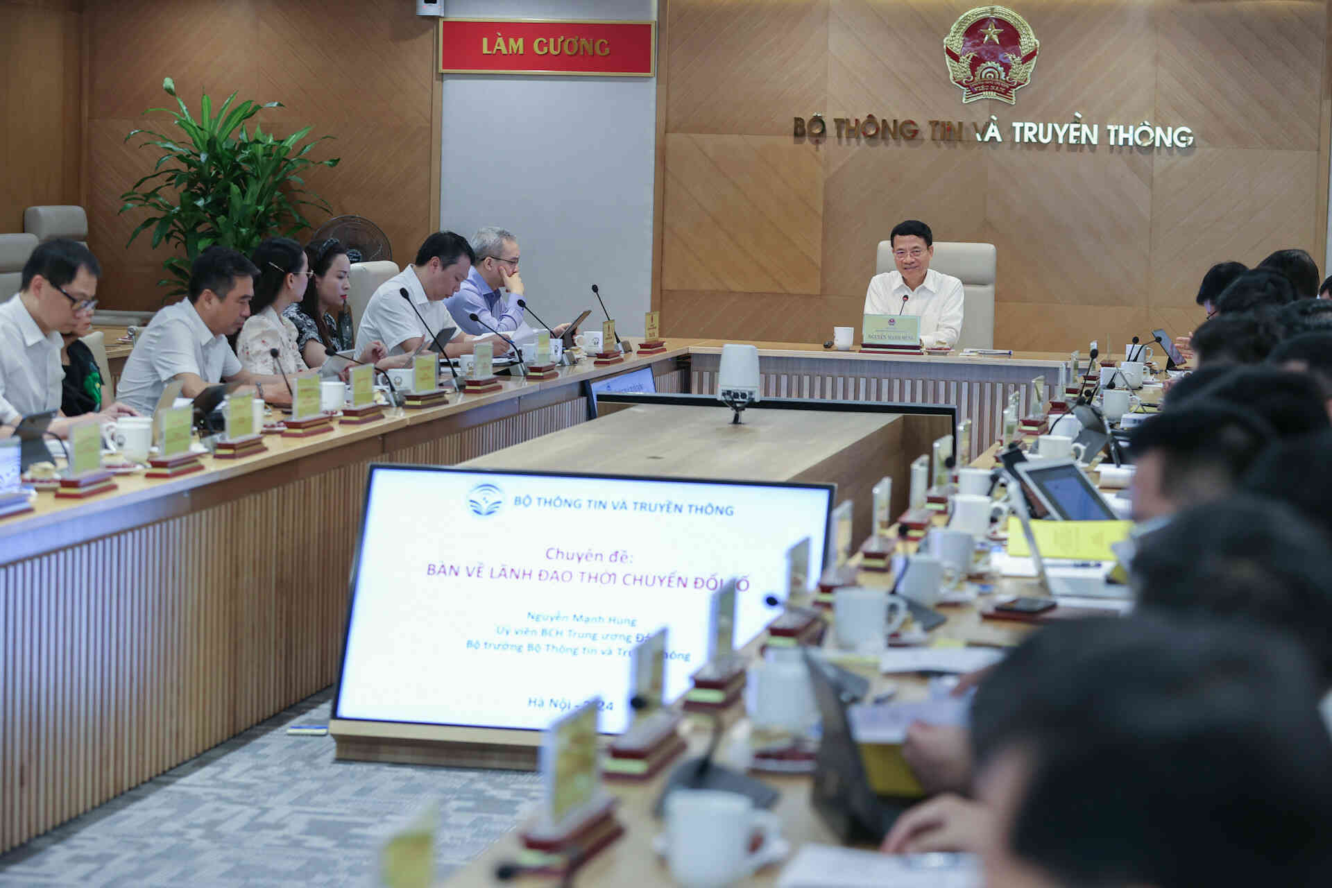 Lãnh đạo thời chuyển đổi số phải sẵn sàng thích ứng, không ngại thay đổi