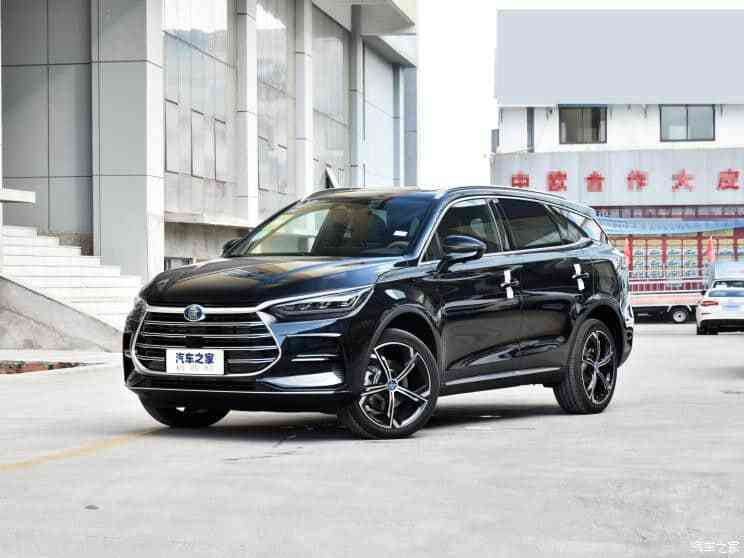Ô tô điện Trung Quốc dùng pin 'siêu an toàn' bỗng bốc khói, cháy dữ dội trên đường- Ảnh 3. Ô tô điện Trung Quốc dùng pin 'siêu an toàn' bỗng bốc khói, cháy dữ dội trên đường- Ảnh 3.