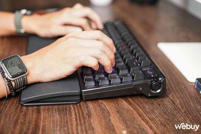 Đánh giá ASUS Azoth Extreme: Bàn phím cơ gaming giá tận 15 triệu Đồng có gì hay?- Ảnh 6. Đánh giá ASUS Azoth Extreme: Bàn phím cơ gaming giá tận 15 triệu Đồng có gì hay?- Ảnh 6.