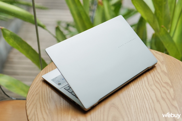 Trải nghiệm Asus Vivobook S 15: Thiết kế cao cấp, tiên phong với Snapdragon X Elite và nhiều tính năng AI