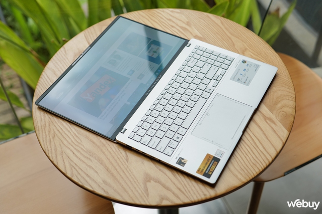 Trải nghiệm Asus Vivobook S 15: Thiết kế cao cấp, tiên phong với Snapdragon X Elite và nhiều tính năng AI- Ảnh 4. Trải nghiệm Asus Vivobook S 15: Thiết kế cao cấp, tiên phong với Snapdragon X Elite và nhiều tính năng AI- Ảnh 4.