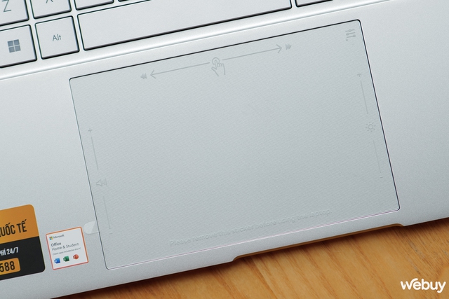 Trải nghiệm Asus Vivobook S 15: Thiết kế cao cấp, tiên phong với Snapdragon X Elite và nhiều tính năng AI- Ảnh 5. Trải nghiệm Asus Vivobook S 15: Thiết kế cao cấp, tiên phong với Snapdragon X Elite và nhiều tính năng AI- Ảnh 5.