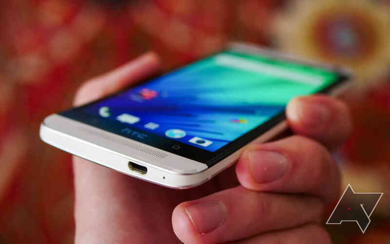 Cái thời mà đến Samsung còn bị chê xấu, vẻ đẹp của HTC One M7 như "chấp hết tất cả": 11 năm vẫn đẳng cấp- Ảnh 2. Cái thời mà đến Samsung còn bị chê xấu, vẻ đẹp của HTC One M7 như "chấp hết tất cả": 11 năm vẫn đẳng cấp- Ảnh 2.