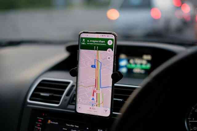Google Maps thử nghiệm quảng cáo dạng pop-up 'hung hăng', tự động bật lên khi người dùng đang lái xe
