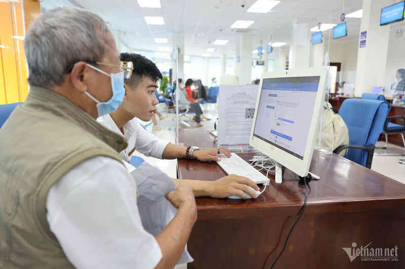Đưa tỷ lệ dân số trưởng thành dùng dịch vụ công trực tuyến lên 40%