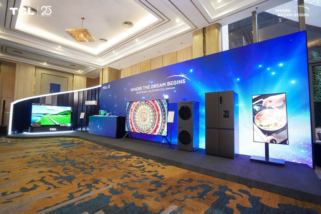 TCL kỷ niệm 25 năm toàn cầu hoá, khẳng định cam kết phát triển bền vững đồng hành cùng Việt Nam- Ảnh 5. TCL kỷ niệm 25 năm toàn cầu hoá, khẳng định cam kết phát triển bền vững đồng hành cùng Việt Nam- Ảnh 5.