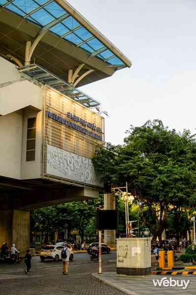 Cuối tuần đi metro Nhổn - Ga Hà Nội: Lướt nhanh, điều hòa mát, vẫn đang miễn phí vé- Ảnh 2. Cuối tuần đi metro Nhổn - Ga Hà Nội: Lướt nhanh, điều hòa mát, vẫn đang miễn phí vé- Ảnh 2.